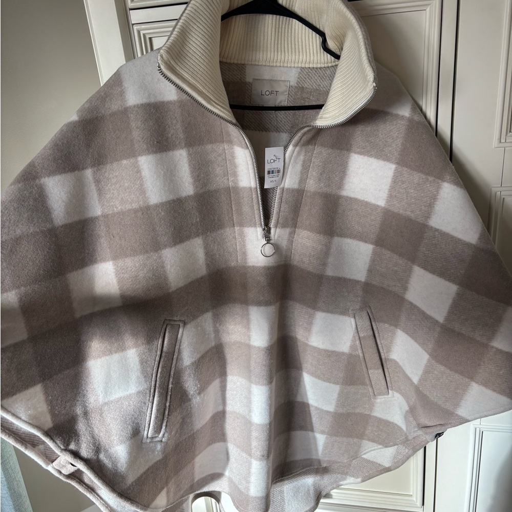 LOFT Zip-Up shawl